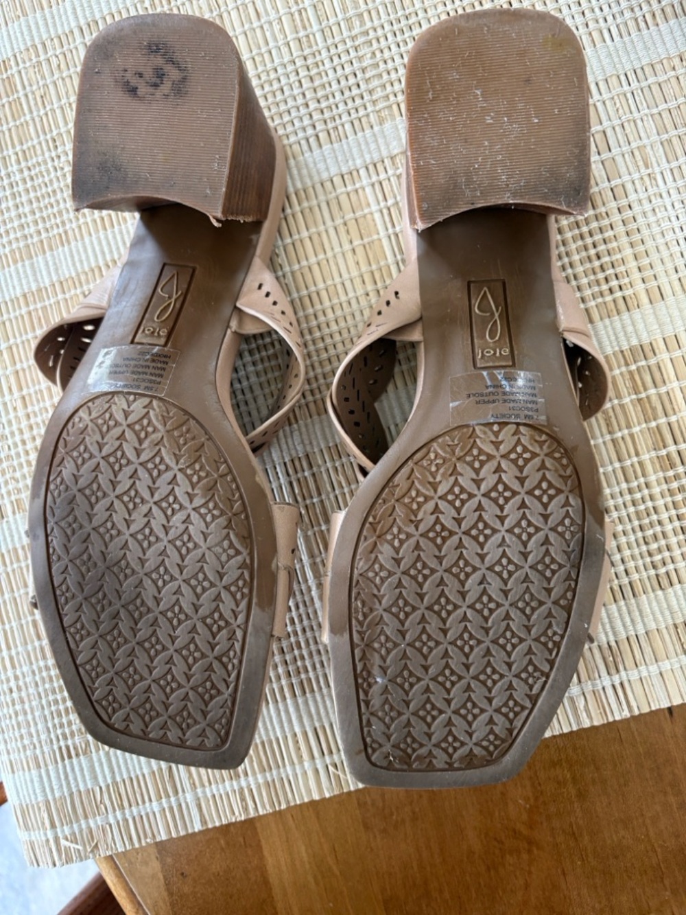 Women’s Light tan Block Heel Slide Sandals - Picture 3 of 5